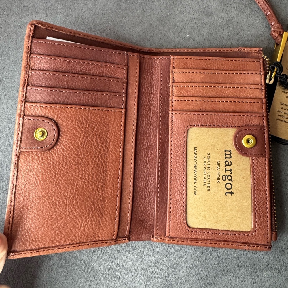 Margot New York Brown Leather Wristlet Wallet Bifold Zip Snap Genuine Leather - Picture 7 of 11